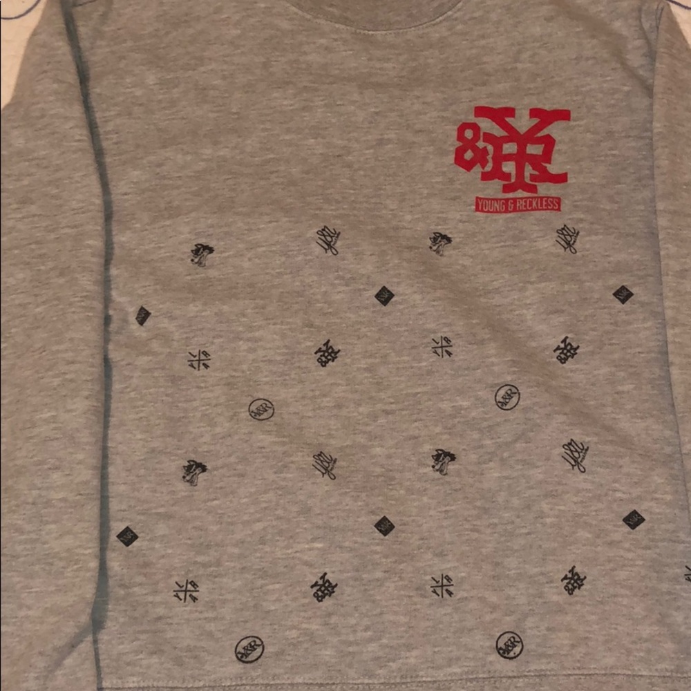 Young & reckless crew neck